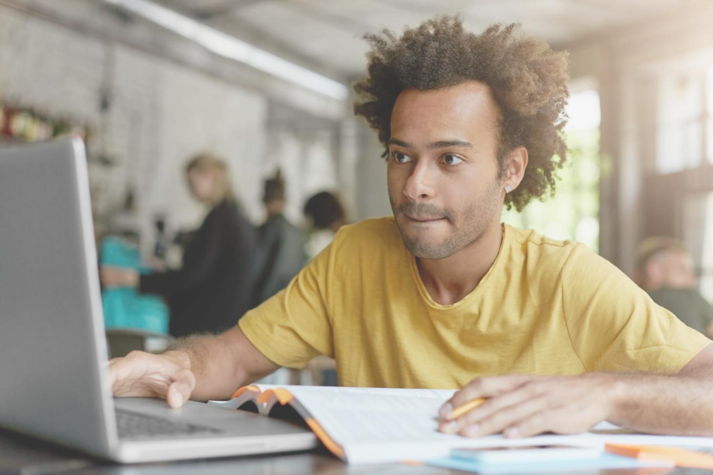 金融データ分析とチャートの可視化